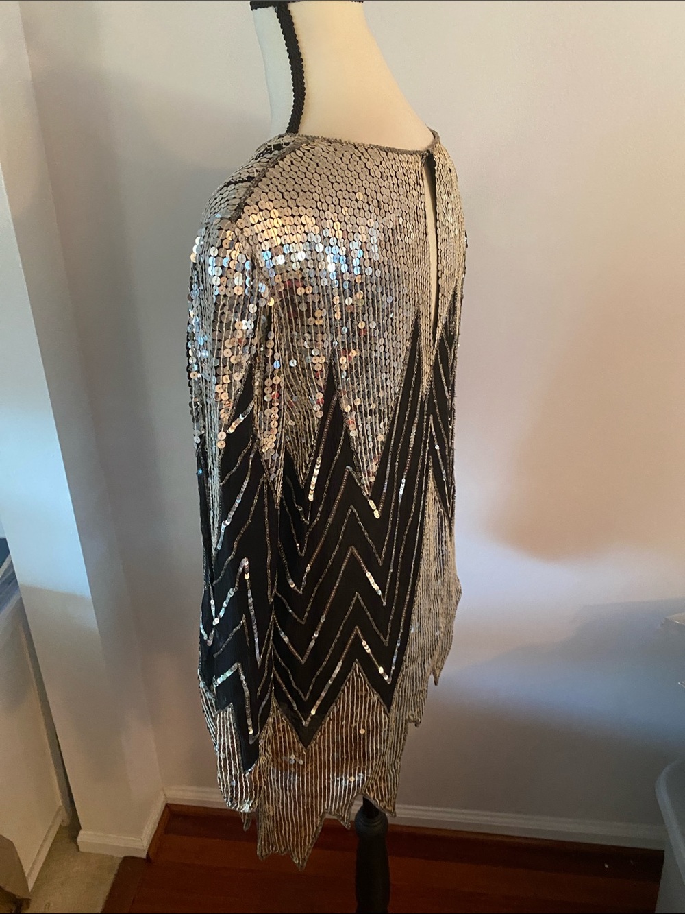 Saks FIfth Avenue Judith ann silk sequin asymmetrical top vintage - Picture 5 of 10